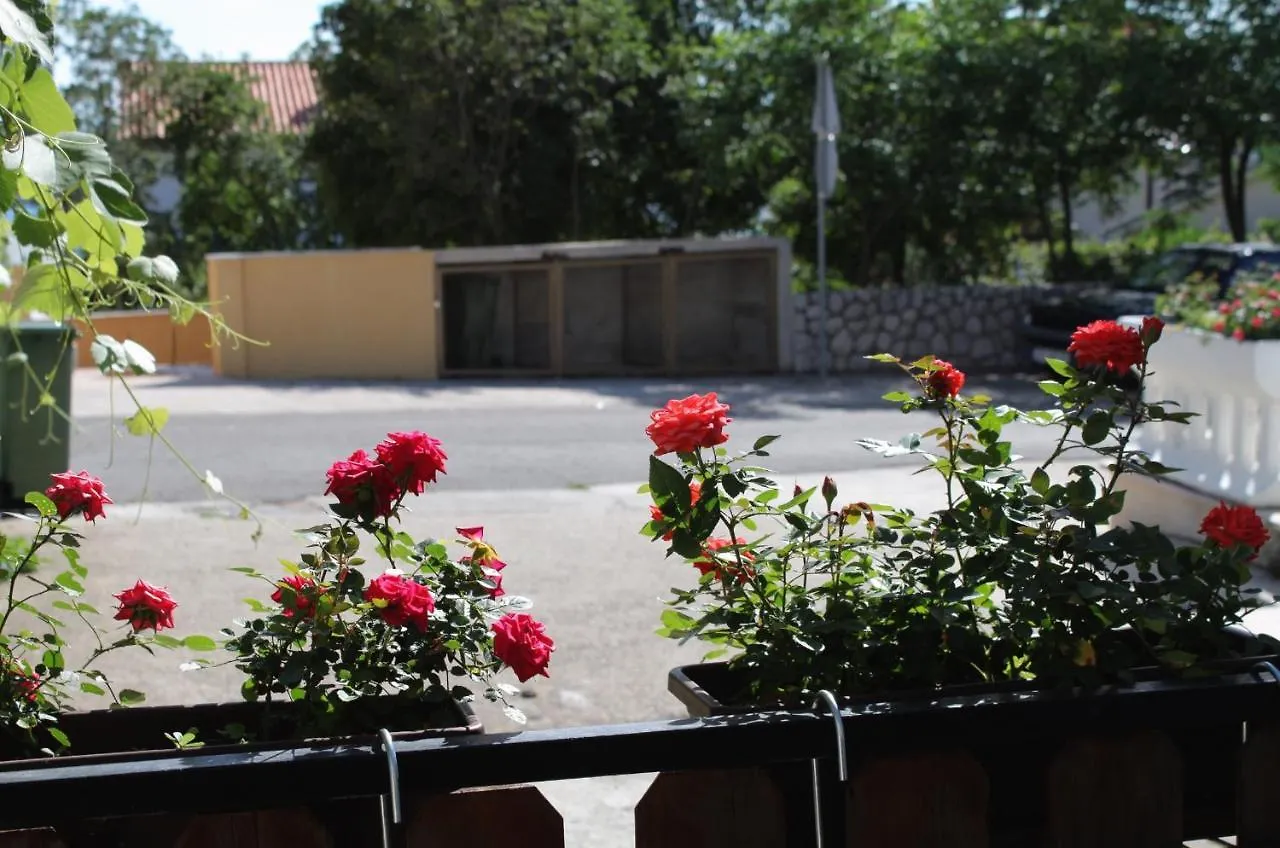 Apartments With A Parking Space Jadranovo, Crikvenica - 5285