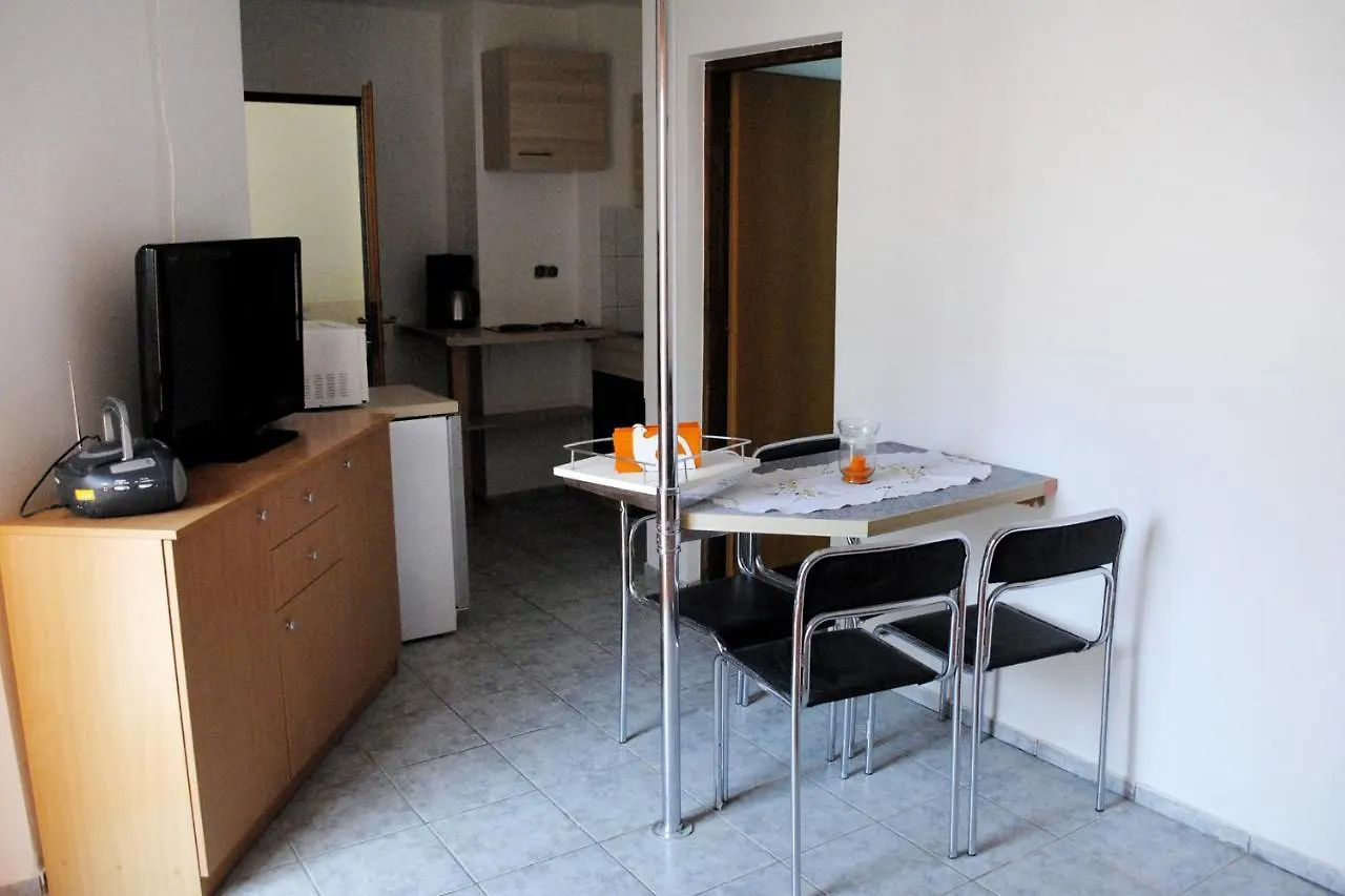 Apartments With A Parking Space Jadranovo, Crikvenica - 5285